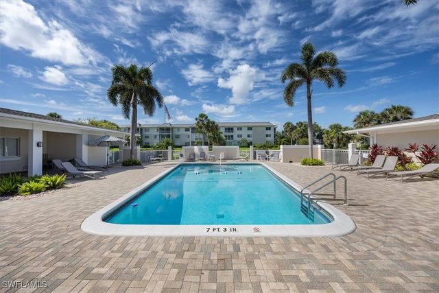 626 12th AVE S 626, Naples, FL 34102