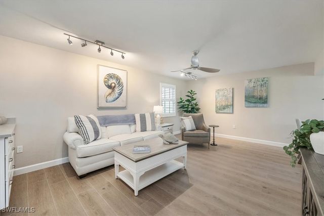 626 12th AVE S 626, Naples, FL 34102