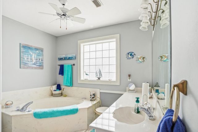 281 Broadmoor Drive, Trinity, TX 75862