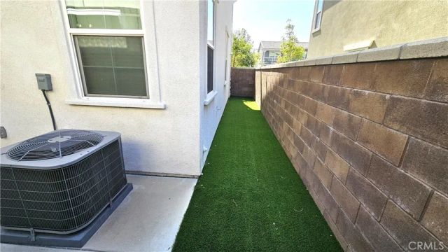 16736 Stags Leap, Fontana, CA 92336