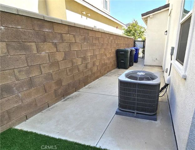 16736 Stags Leap, Fontana, CA 92336