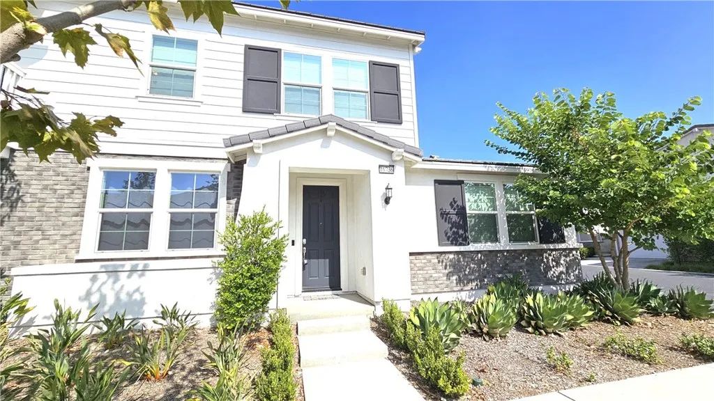 16736 Stags Leap, Fontana, CA 92336