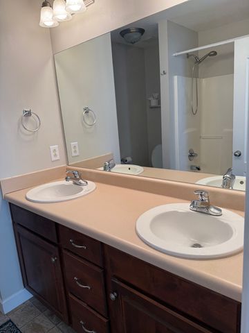 640 Ken Pilkerton Dr, Smyrna, TN 37167