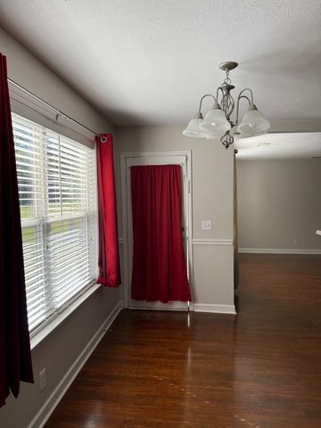 640 Ken Pilkerton Dr, Smyrna, TN 37167