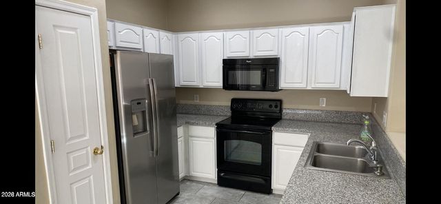 3775 E SANTA FE Lane, Gilbert, AZ 85297