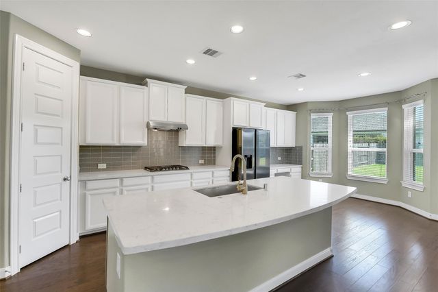 16706 Chestnut Square Drive, Cypress, TX 77433