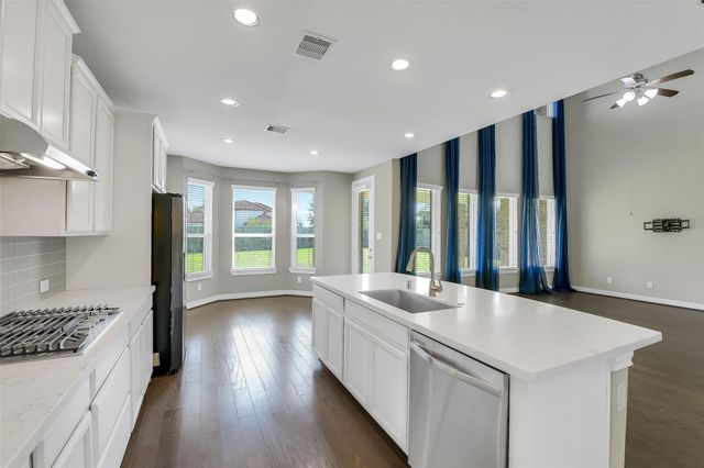16706 Chestnut Square Drive, Cypress, TX 77433