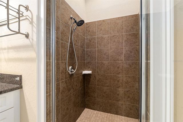 16624 NW 165TH TERRACE, Alachua, FL 32615