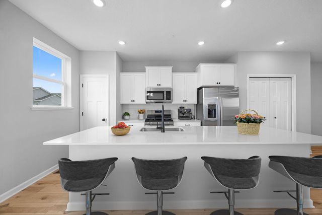 6746 Wildflower Way, Minnetrista, MN 55331