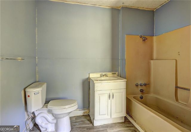 120 Caraker Avenue, Milledgeville, GA 31061