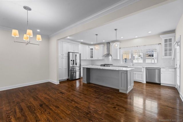 67 Boston Post Road 8, Madison, CT 06443