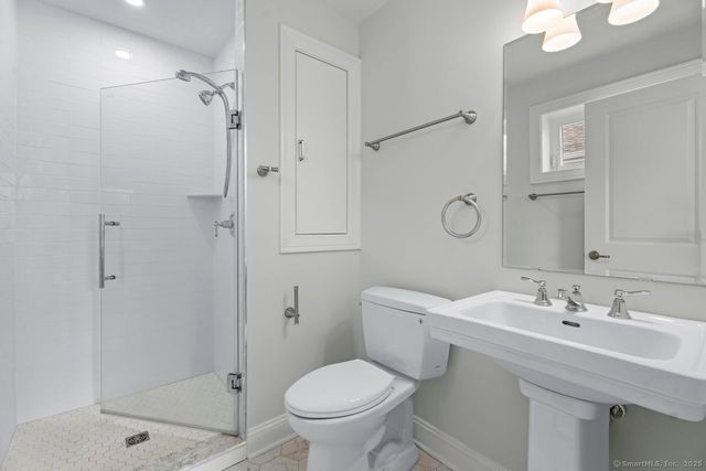 67 Boston Post Road 8, Madison, CT 06443