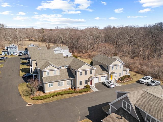 67 Boston Post Road 8, Madison, CT 06443