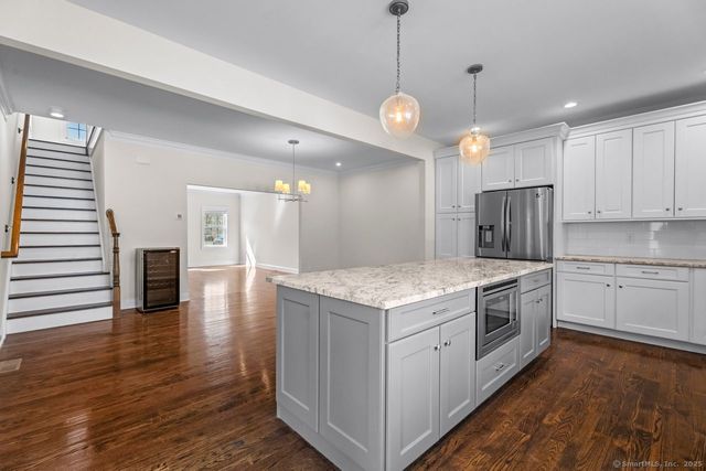 67 Boston Post Road 8, Madison, CT 06443