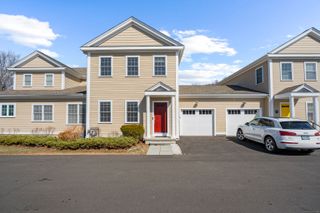 67 Boston Post Road 8, Madison, CT 06443