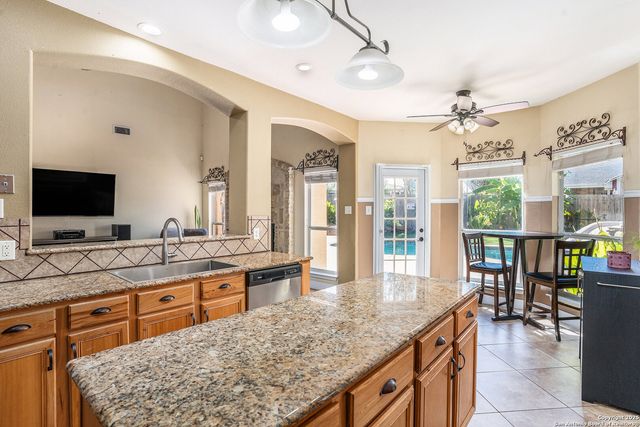 3426 Columbia, Cibolo, TX 78108