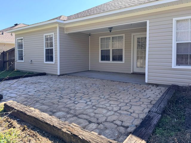 43 Clear Springs, Hattiesburg, MS 39402