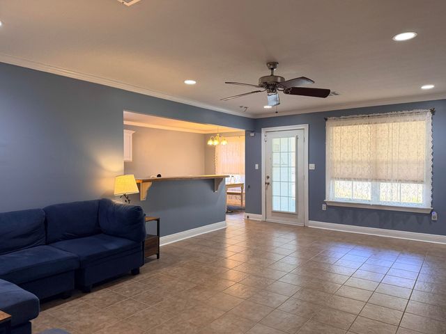 43 Clear Springs, Hattiesburg, MS 39402