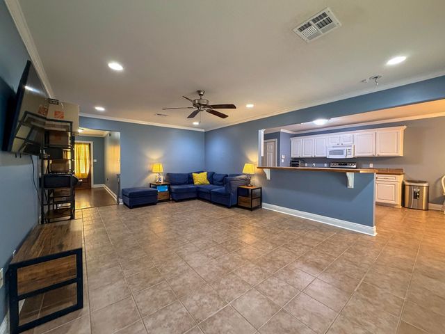 43 Clear Springs, Hattiesburg, MS 39402