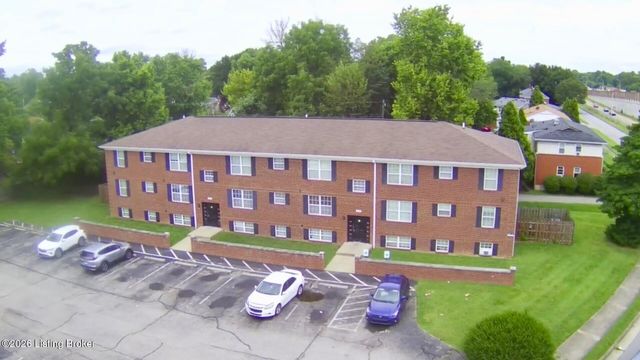 3546 Brockton Ln 5, Louisville, KY 40220