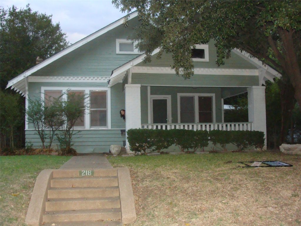 218 N Windomere Avenue B, Dallas, TX 75208