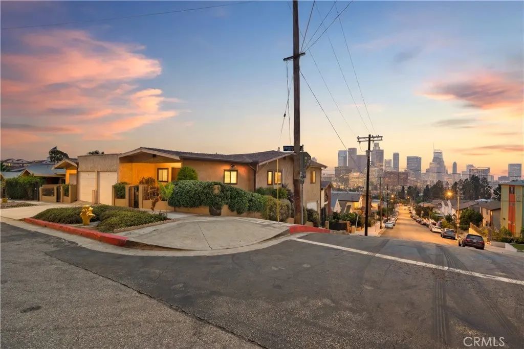 1024 Figueroa Terrace, Los Angeles, CA 90012