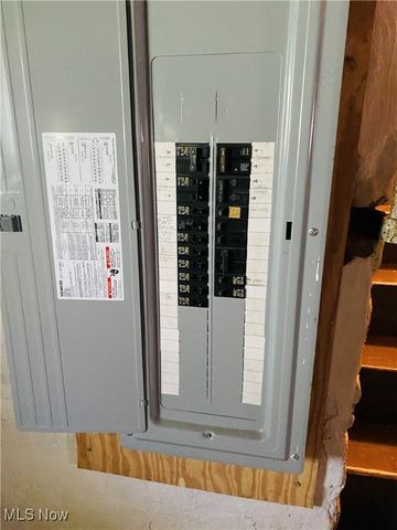 3905 Dobbins Road, Poland, OH 44514