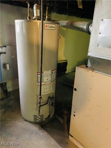 3905 Dobbins Road, Poland, OH 44514