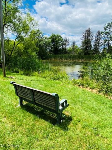 3905 Dobbins Road, Poland, OH 44514