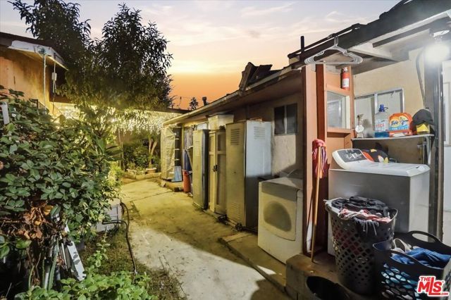 214 N Alma Avenue, Los Angeles, CA 90063