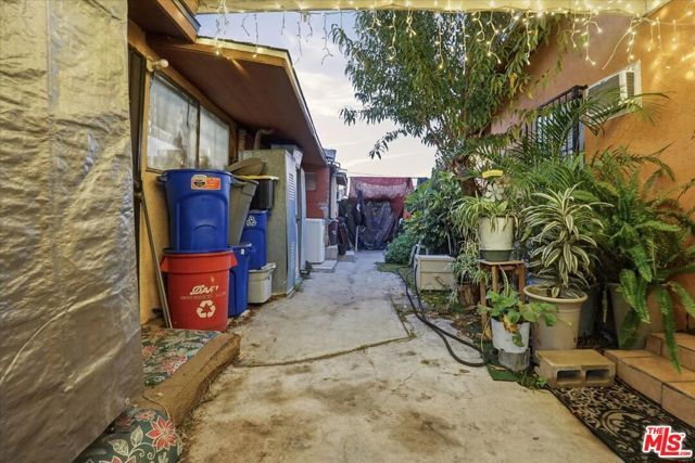 214 N Alma Avenue, Los Angeles, CA 90063