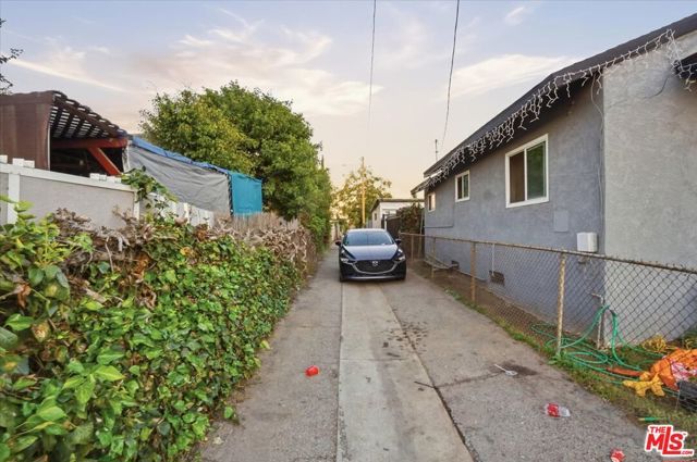 214 N Alma Avenue, Los Angeles, CA 90063
