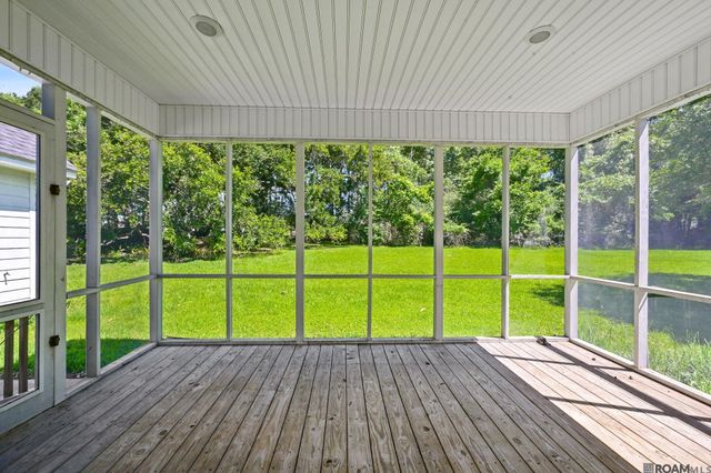 12143 Indigo Dr, St Francisville, LA 70775