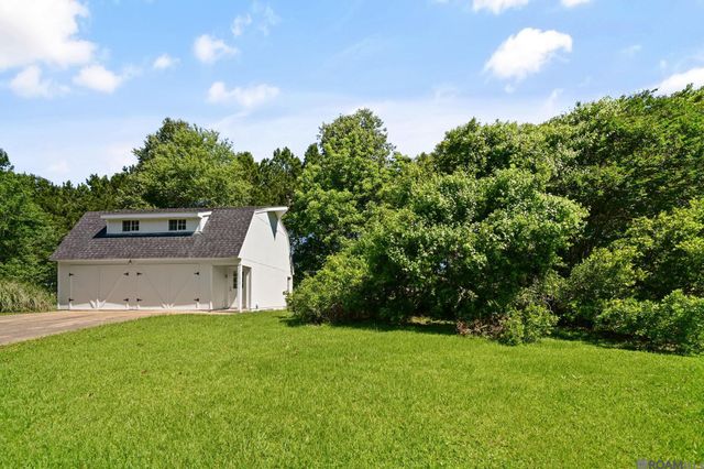 12143 Indigo Dr, St Francisville, LA 70775