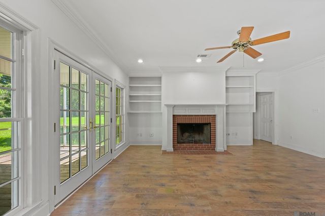 12143 Indigo Dr, St Francisville, LA 70775