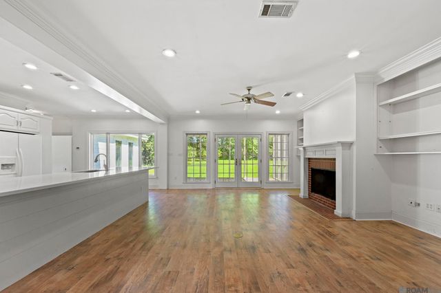 12143 Indigo Dr, St Francisville, LA 70775
