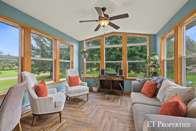 8954 Lady Lauren Drive, Rockford, MI 49341