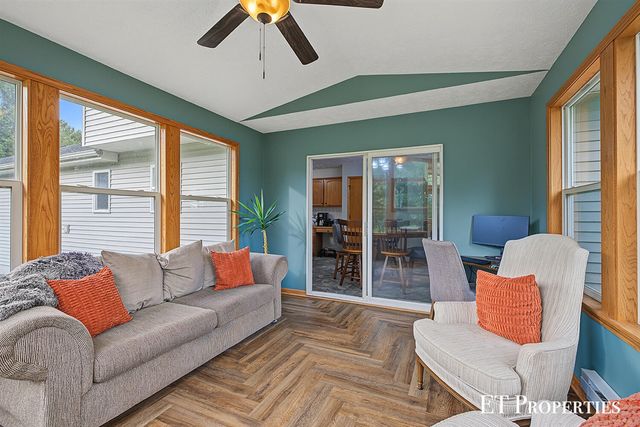 8954 Lady Lauren Drive, Rockford, MI 49341