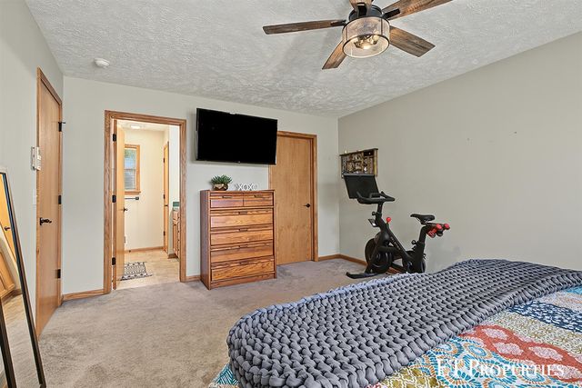 8954 Lady Lauren Drive, Rockford, MI 49341