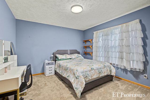 8954 Lady Lauren Drive, Rockford, MI 49341