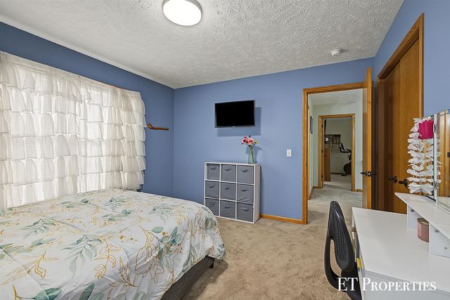 8954 Lady Lauren Drive, Rockford, MI 49341