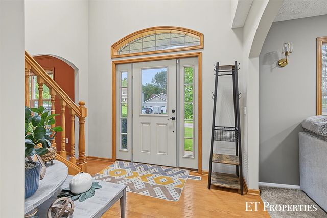 8954 Lady Lauren Drive, Rockford, MI 49341