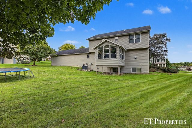 8954 Lady Lauren Drive, Rockford, MI 49341