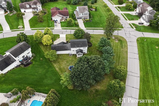 8954 Lady Lauren Drive, Rockford, MI 49341