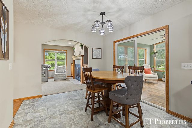 8954 Lady Lauren Drive, Rockford, MI 49341