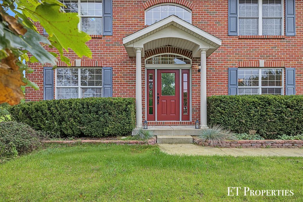 8954 Lady Lauren Drive, Rockford, MI 49341