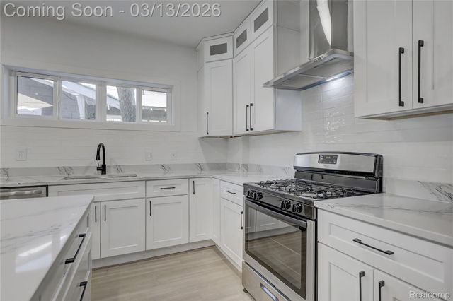 3110 N Main Street, Royal Oak, MI 48073