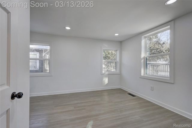 3110 N Main Street, Royal Oak, MI 48073