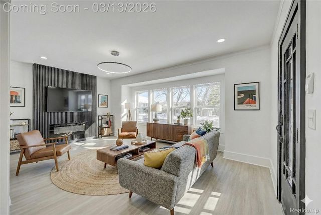 3110 N Main Street, Royal Oak, MI 48073