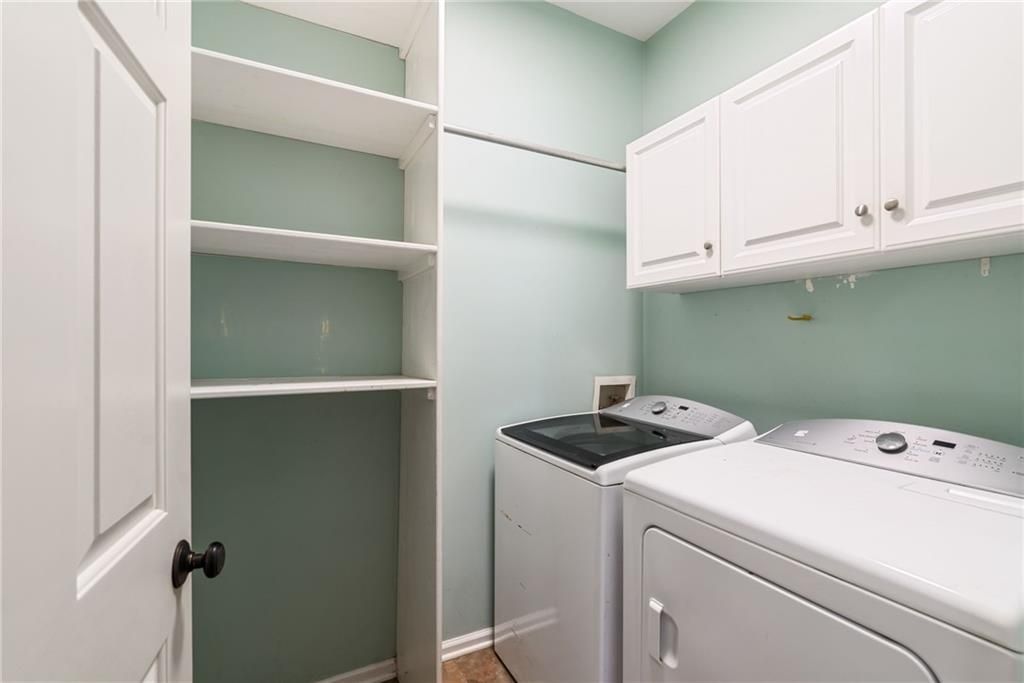 Image 24 of property listing at 3875 Sweetwater Drive, Cumming, GA 30041